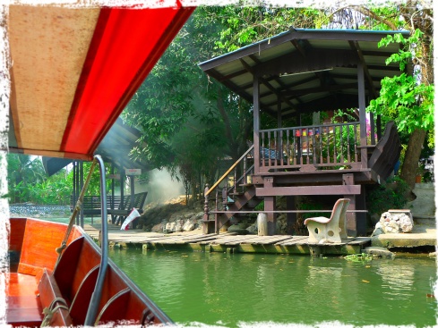 Our long tail boat docked here at this shed so I could walk towards the temple. this spot is very serene and relaxing.