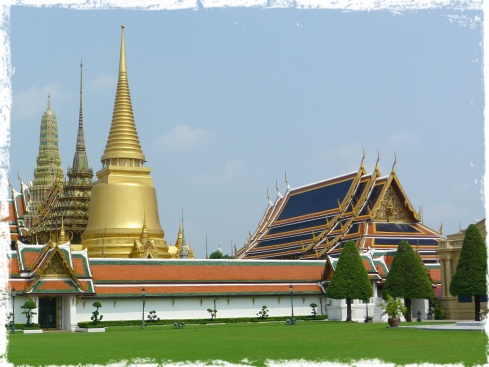 This shot of the stupas of Wat Prakeaw was taken while I walked through Sanam Luang (The Royal Field).